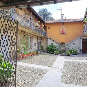  Appartement Gabbinoholidayhome In Suggestiva Corte